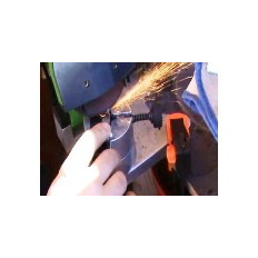 AFILADO DE CADENA CON MOTOSIERRA